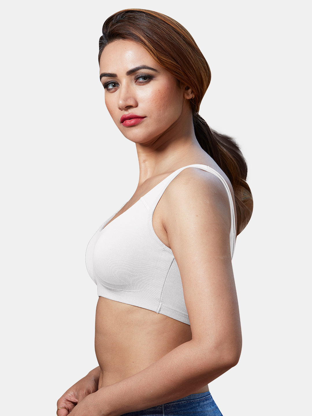 Medium Coverage Lightly Padded Sports Bra | DB 006