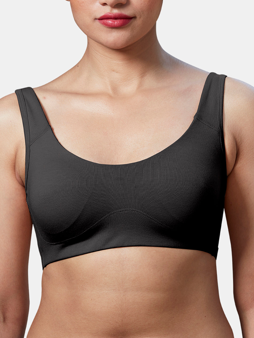 Medium Coverage Lightly Padded Sports Bra | DB 006