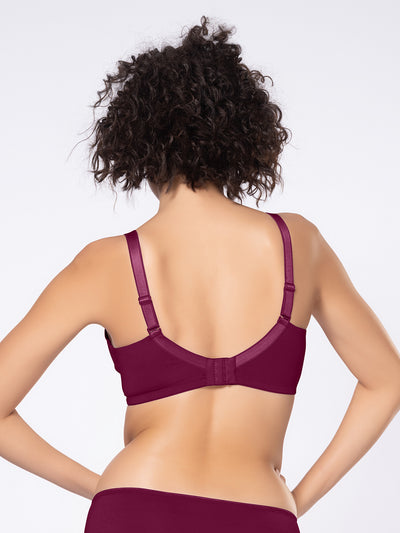 Padded Wirefree Medium Coverage Polyamide Spandex Bra with Shiny Adjustable Straps and U-Back – DB 031